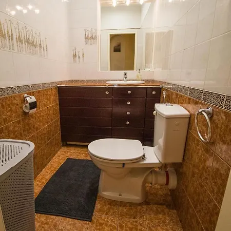 Comfy, Warm And Central 3 Rooms * Riga
